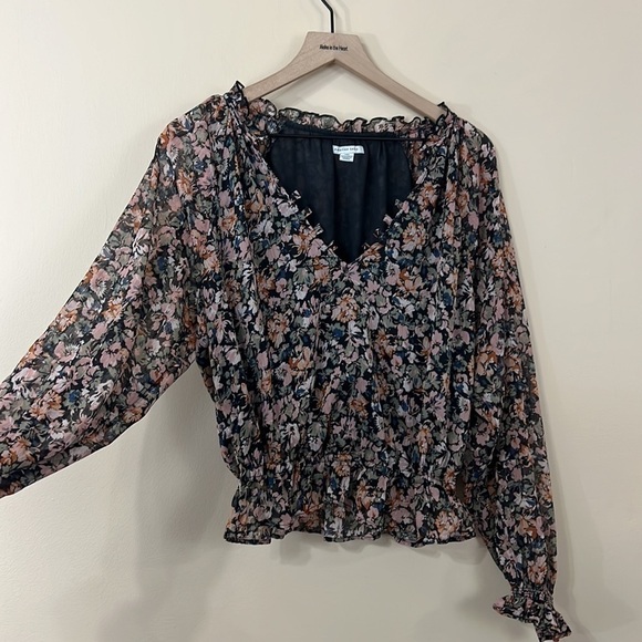 American Eagle floral long sleeve blouse - Picture 4 of 7